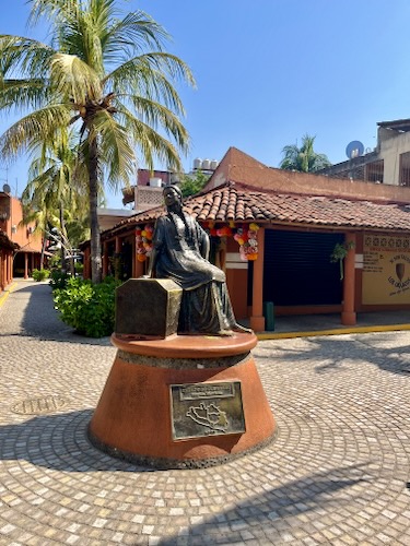 Statue