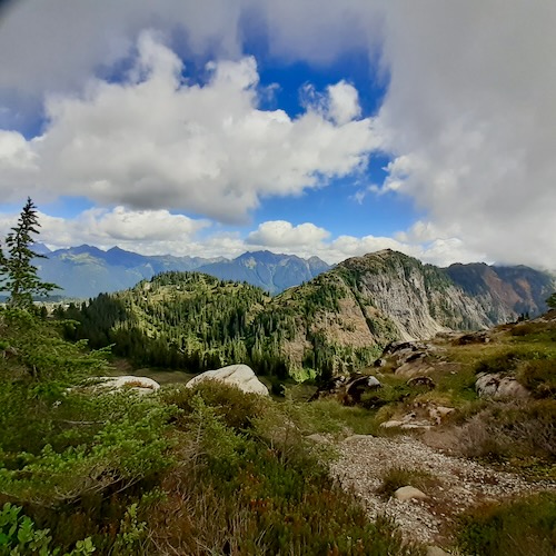 Cascade Pass